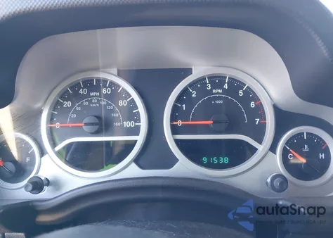 2010 Jeep Wrangler Rubicon из США, поврежденный, VIN 1J4BA6D12AL137107